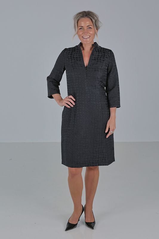 Mina svart elegant  klänning