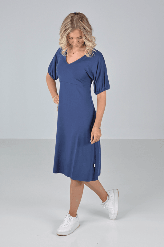 Roberta fantastisk blå basisklänning