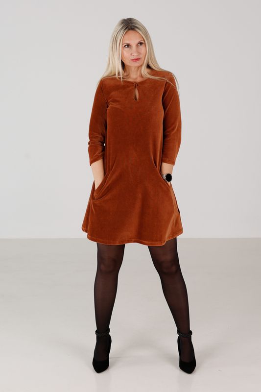 Margrete nugat sammet klänning