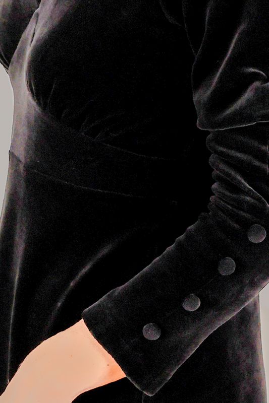 Inga svart lång velurklänning