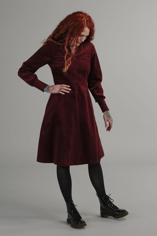 Gabrielle plum klänning