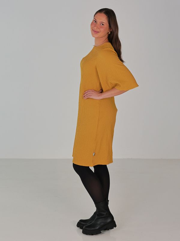 Perdy ockra gul klänning