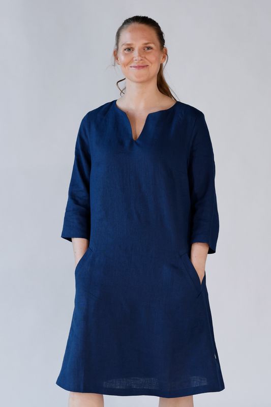Hera navy linne klänning