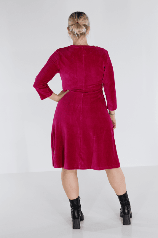 Elli klänning babycord cerice