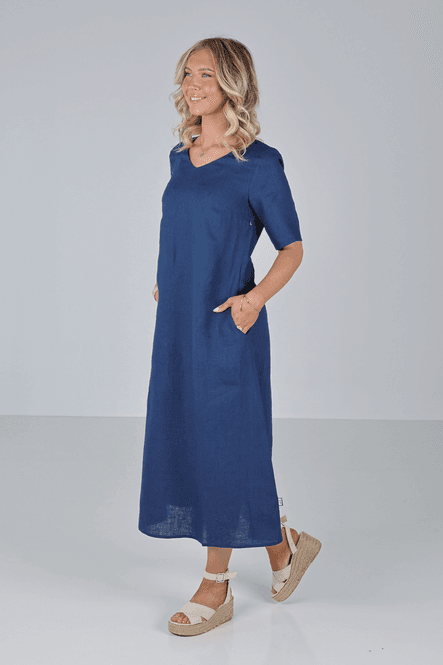 Huvudbild Gyda marinblå linne klänning