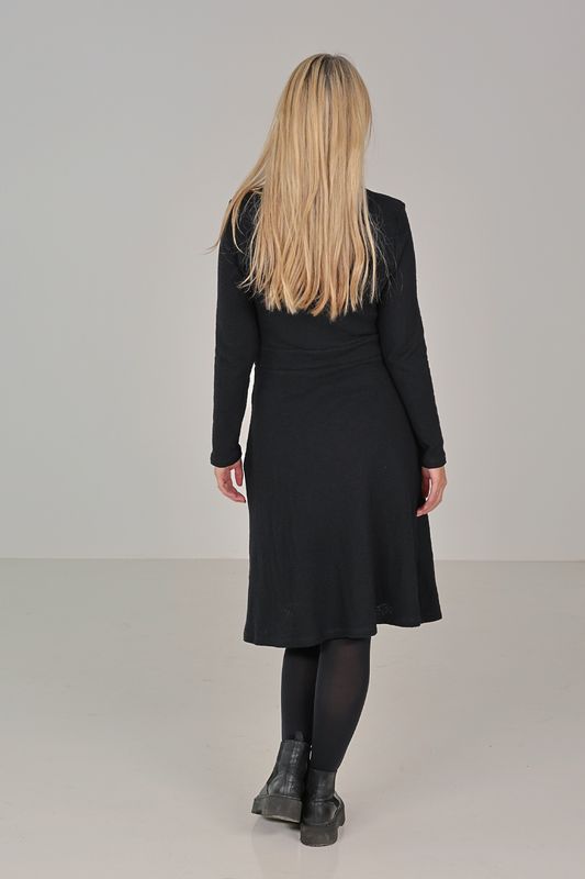 Borghild svart jacquard klänning