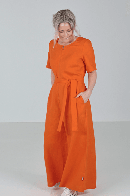 Huvudbild Laura orange jumpsuit