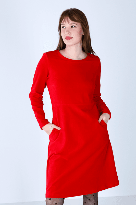Anja basklänning i röd babycord