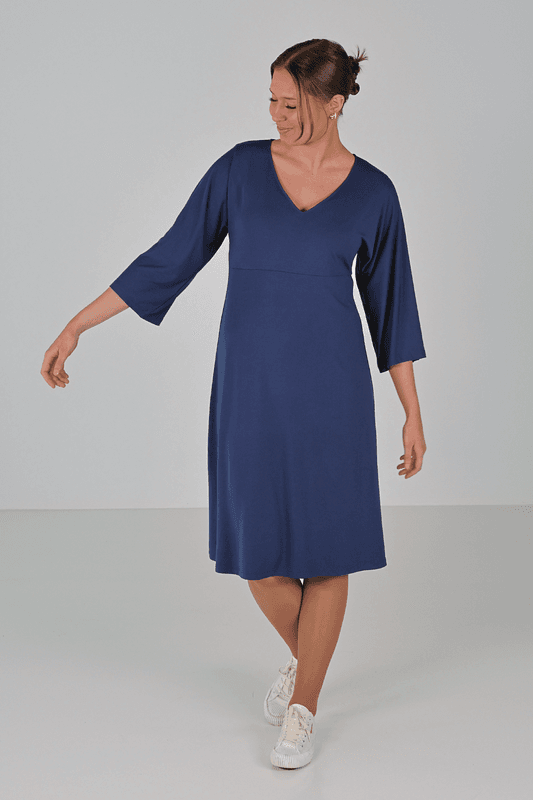 Lilja fantastisk marinblå  basisklänning